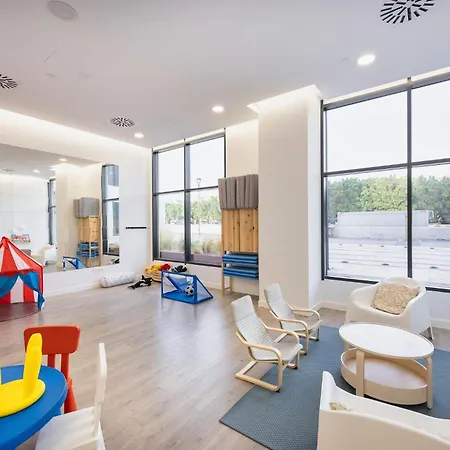 Sky Tower 3 Bedrooms 2 Bathrooms Apartment *