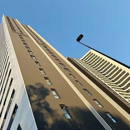 Sky Tower 3 Bedrooms 2 Bathrooms Apartment Malaga