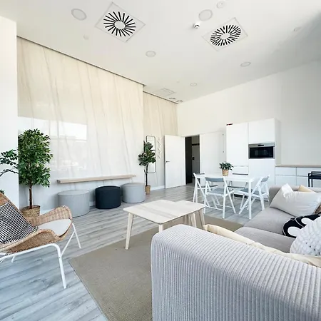 Sky Tower 3 Bedrooms 2 Bathrooms Apartment *